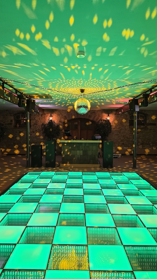 20260425_182325